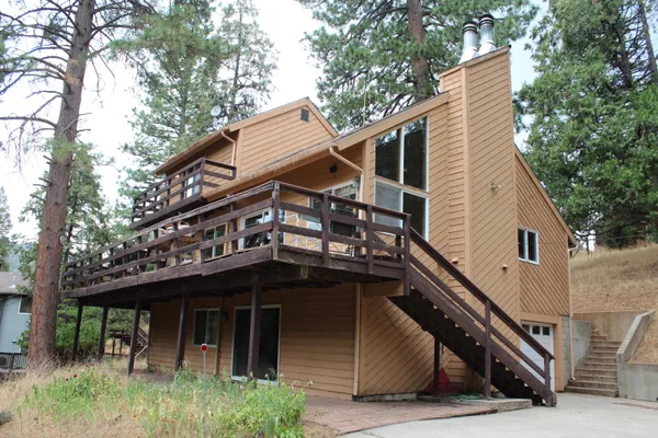 $325,000 | 340 Mariposa Drive, Springville, CA 93265