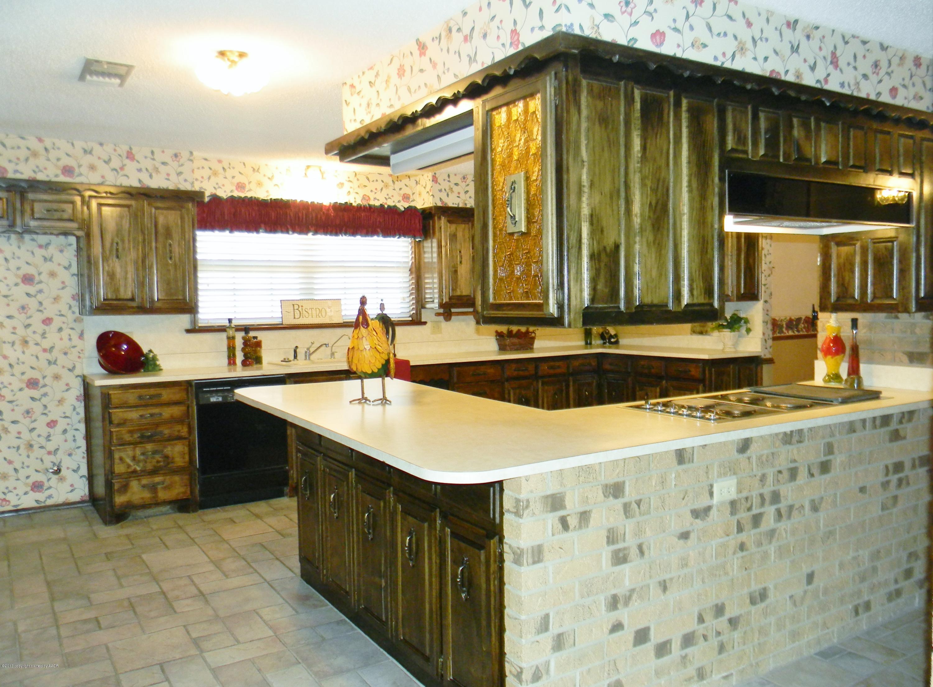 6700 Garwood Road Amarillo, TX 79109 - Photo 40 of 71 Kitchen view from LR