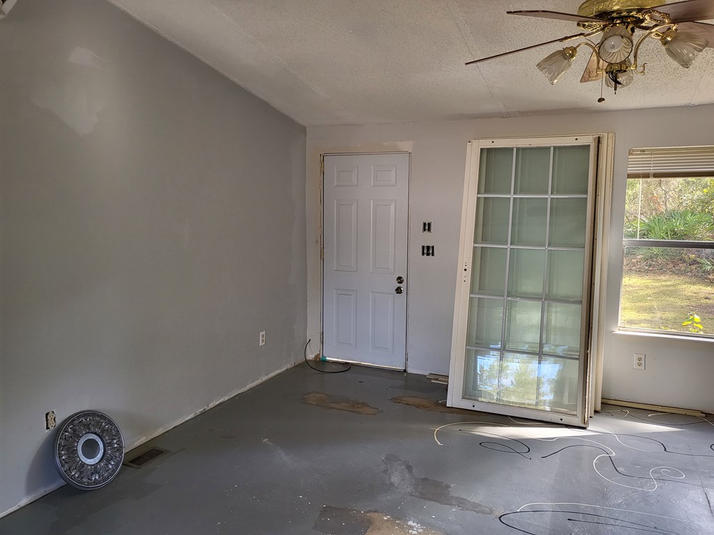 2053 Lighthouse Road Carrabelle, FL 32322 - Photo 13 of 38 Gallery Image 13