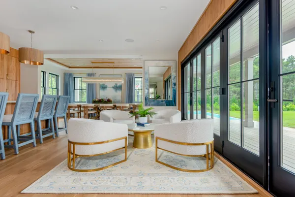 $12,750,000 | 14 Correia Lane, Nantucket, MA 02554