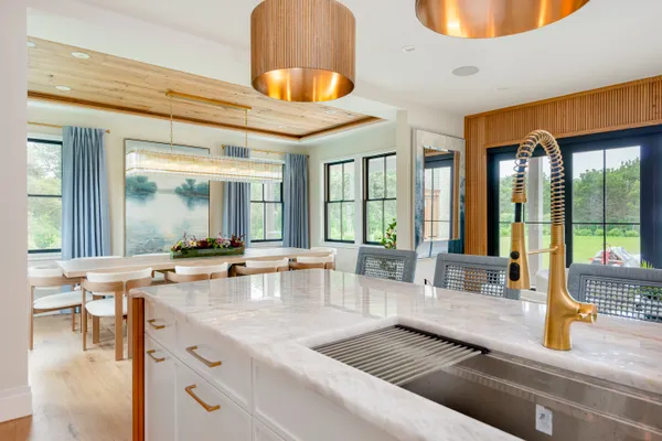 $12,750,000 | 14 Correia Lane, Nantucket, MA 02554