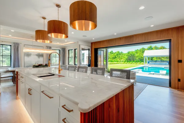 $12,750,000 | 14 Correia Lane, Nantucket, MA 02554