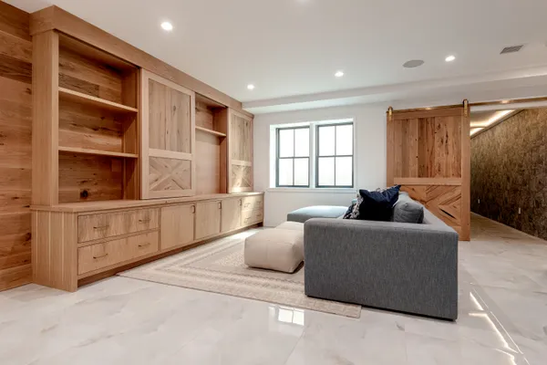 $12,750,000 | 14 Correia Lane, Nantucket, MA 02554