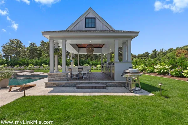 $12,750,000 | 14 Correia Lane, Nantucket, MA 02554