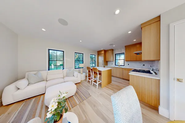 $12,750,000 | 14 Correia Lane, Nantucket, MA 02554