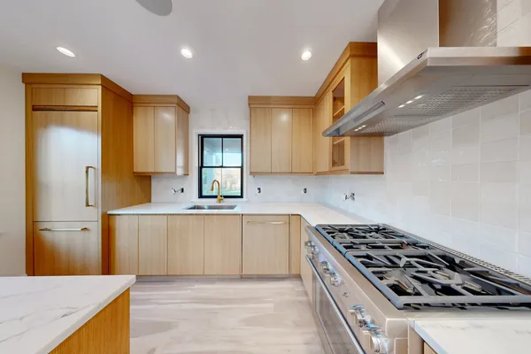 $12,750,000 | 14 Correia Lane, Nantucket, MA 02554