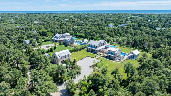 $12,750,000 | 14 Correia Lane, Nantucket, MA 02554