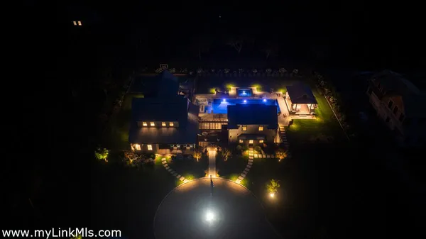$12,750,000 | 14 Correia Lane, Nantucket, MA 02554