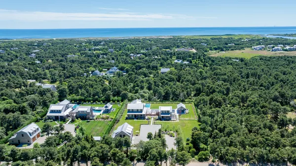 $12,750,000 | 14 Correia Lane, Nantucket, MA 02554