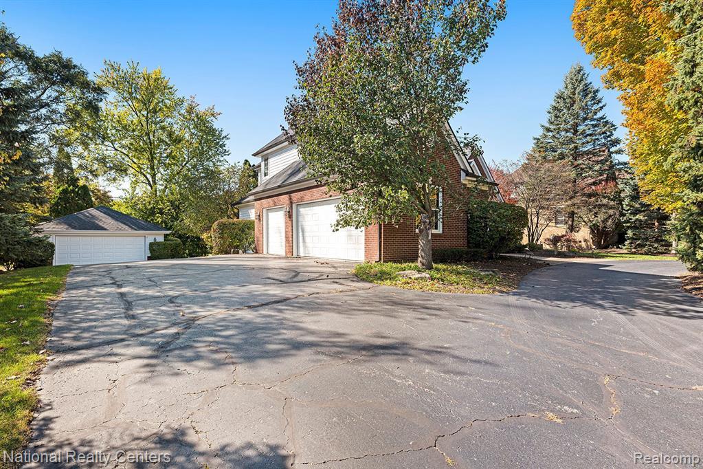 6370 Orion Road Rochester Hills, MI 48306 - Photo 38 of 53