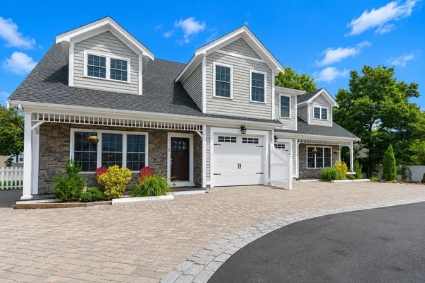 $999,000 | 135 Sumner Street, Unit 5, Quincy, MA 02169
