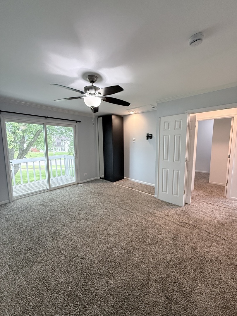 2023 Raleigh Place Hoffman Estates, IL 60169 - Photo 3 of 6