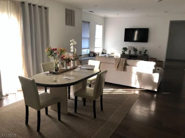 $4,350 | 11 Veterans Way, Morris Plains, NJ 07950