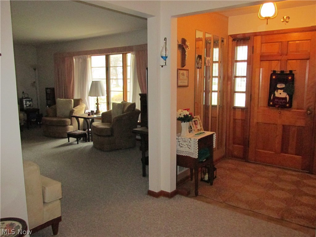 20896 Mastick Road Cleveland, OH 44126 - Photo 7 of 35