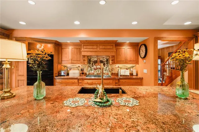 a view of a living room with furniture
