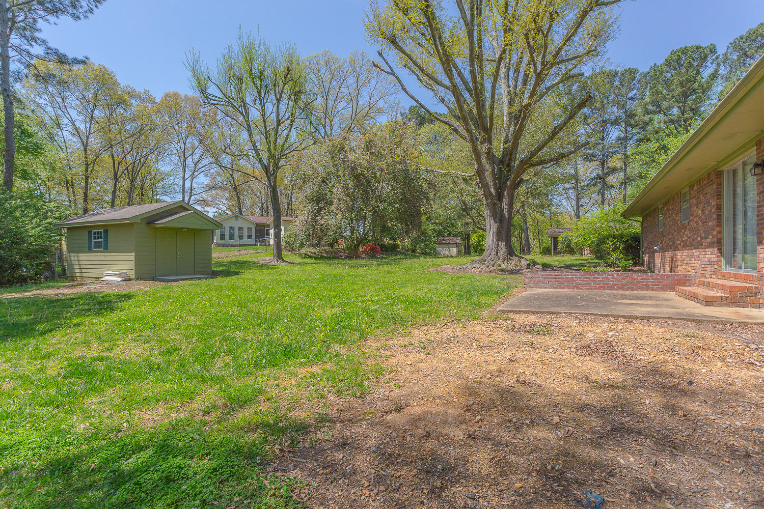 103 Forrest Park Road Dalton, GA 30721 - Photo 11 of 37 103 Forrest Park-18