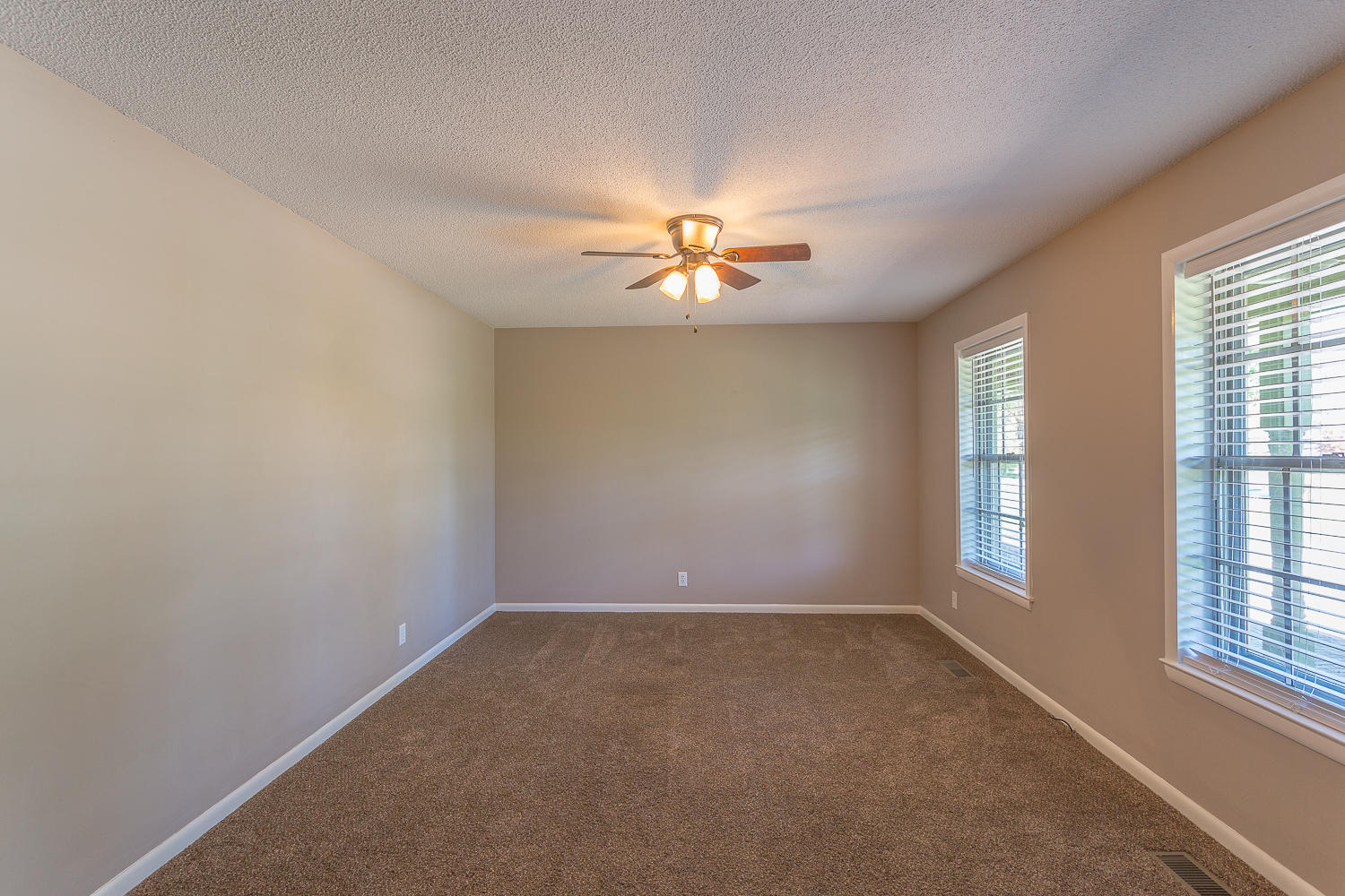 103 Forrest Park Road Dalton, GA 30721 - Photo 13 of 37 103 Forrest Park-21