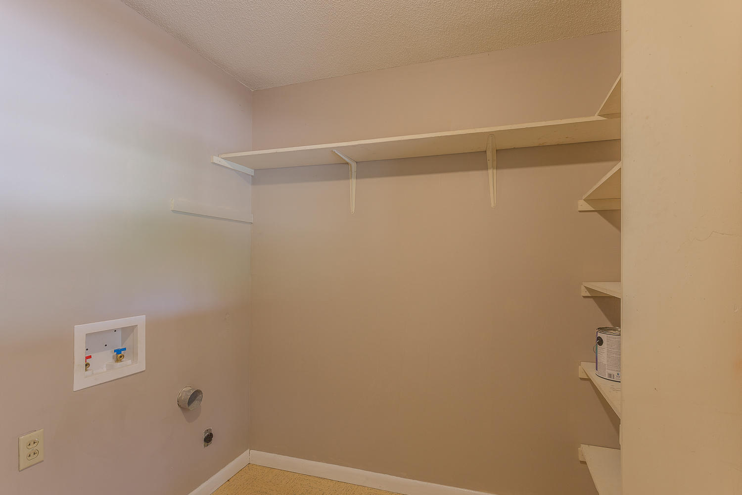 103 Forrest Park Road Dalton, GA 30721 - Photo 36 of 37 103 Forrest Park-49