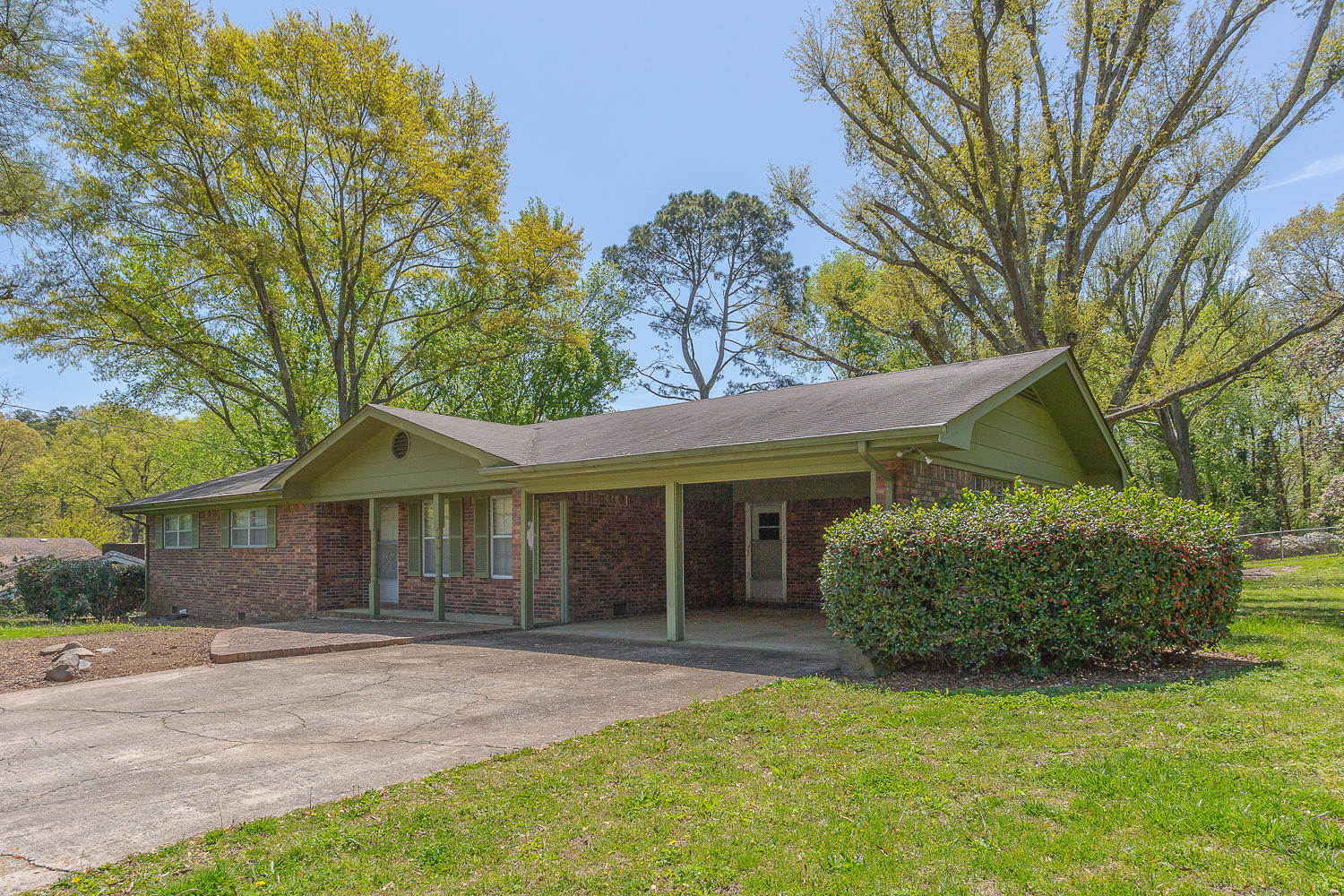 103 Forrest Park Road Dalton, GA 30721 - Photo 5 of 37 103 Forrest Park-8