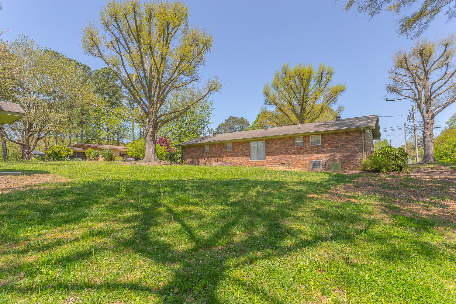 103 Forrest Park Road Dalton, GA 30721 - Photo 9 of 37 103 Forrest Park-16