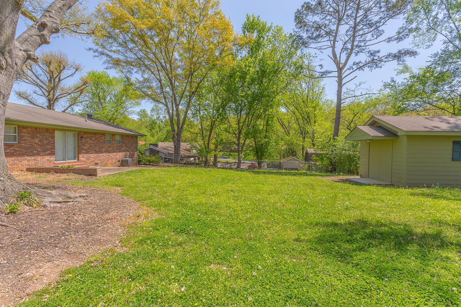 103 Forrest Park Road Dalton, GA 30721 - Photo 10 of 37 103 Forrest Park-12