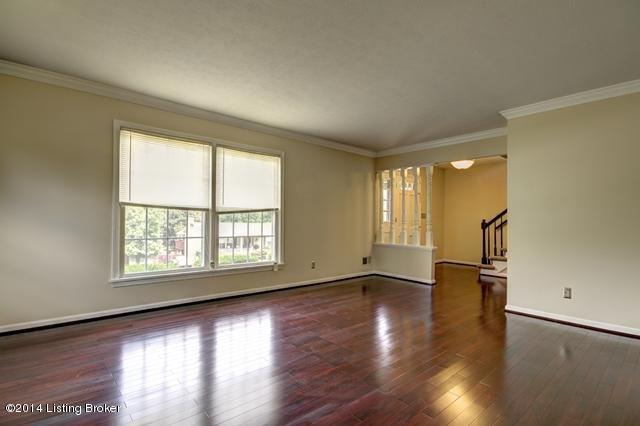 8904 La Costa Road Louisville, KY 40299 - Photo 18 of 44 Living 3