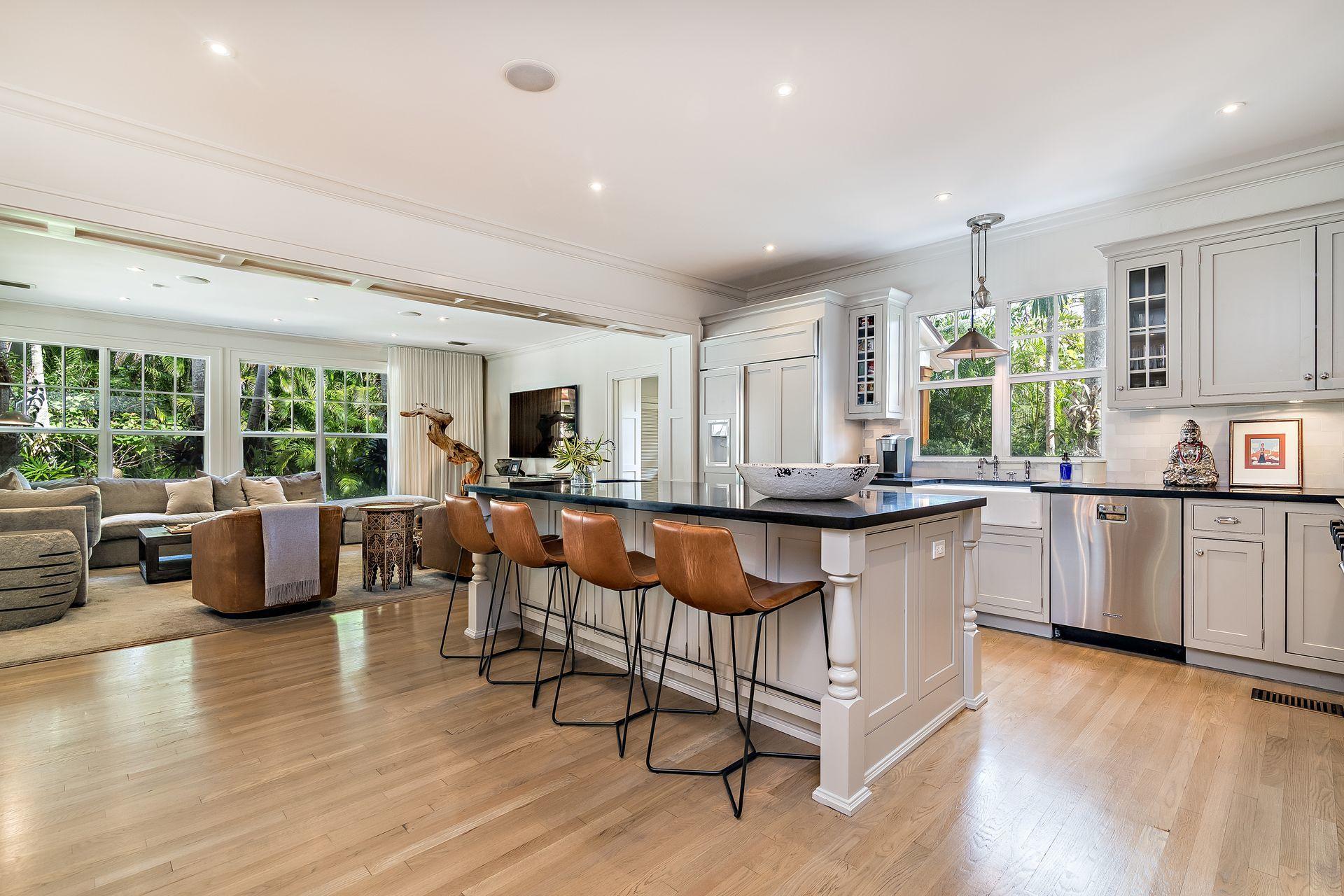 727 Sunset Road West Palm Beach, FL 33401 - Photo 18 of 75 Kitchen