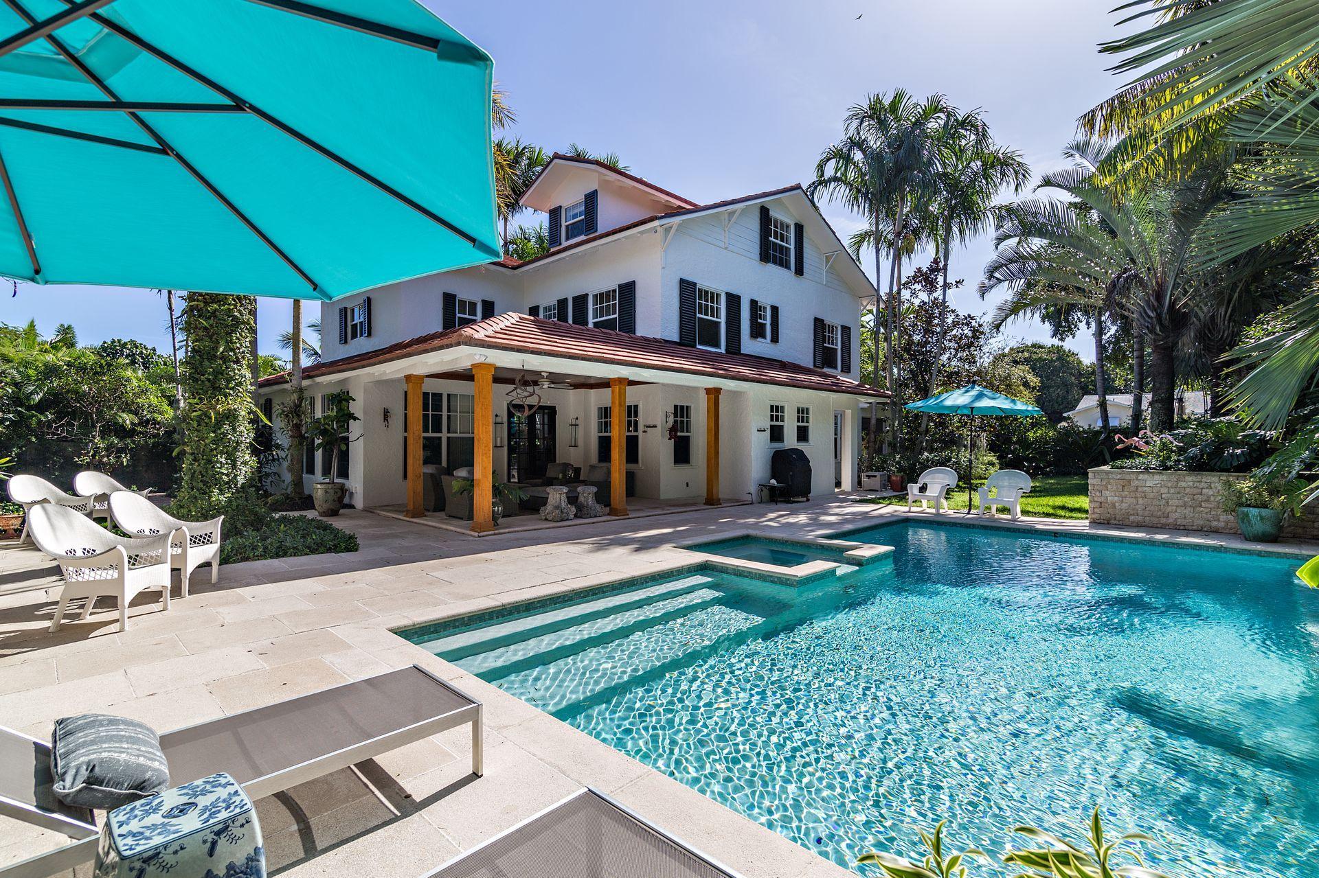 727 Sunset Road West Palm Beach, FL 33401 - Photo 48 of 75 Back Yard