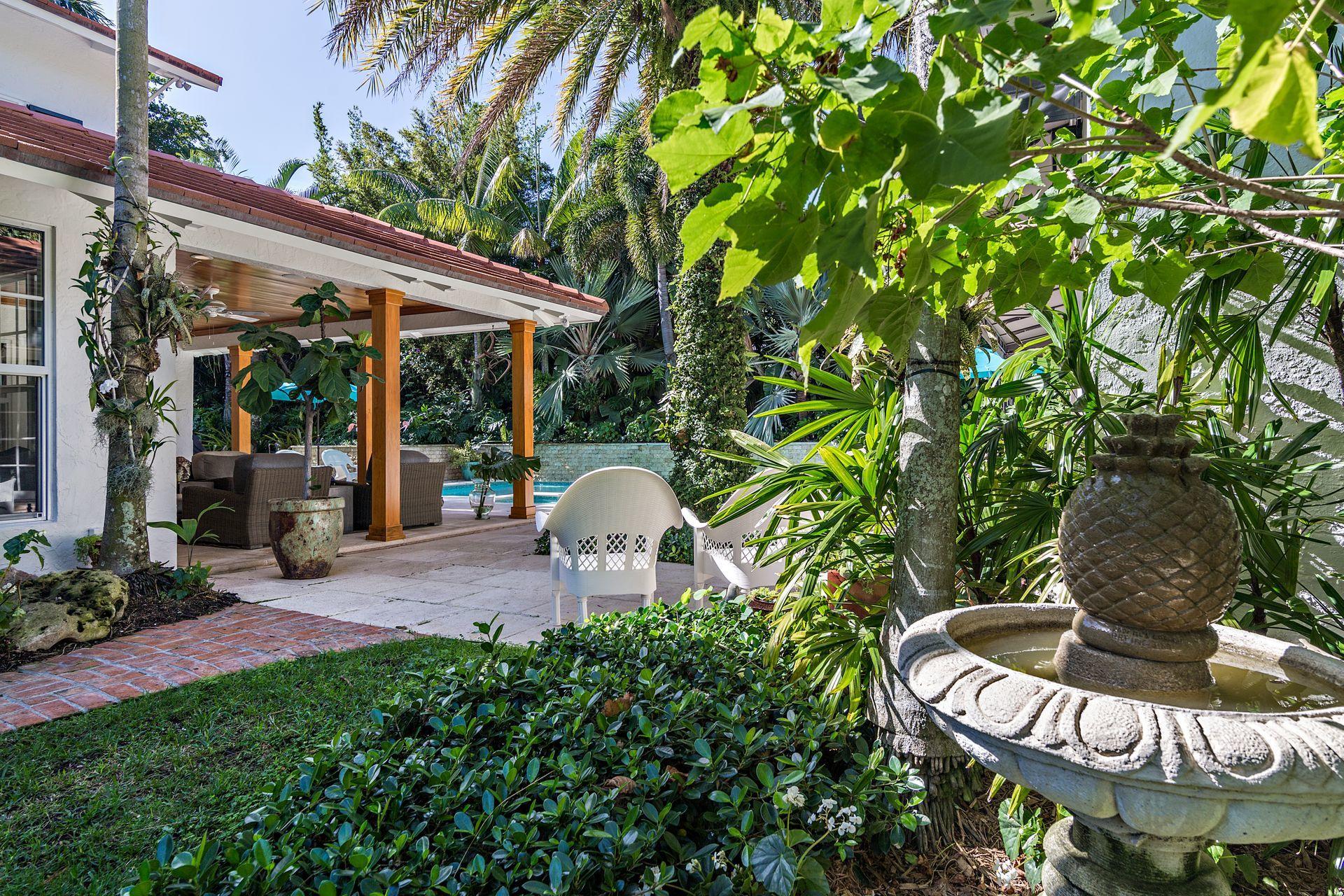 727 Sunset Road West Palm Beach, FL 33401 - Photo 58 of 75 Garden