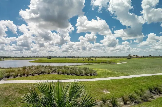 $3,000 | 5507 Palmer Circle, Unit 105, Bradenton, FL 34211