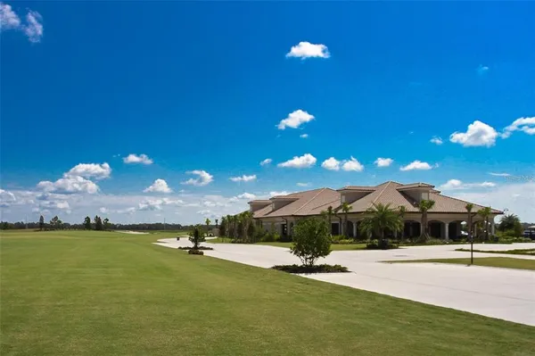 $3,000 | 5507 Palmer Circle, Unit 105, Bradenton, FL 34211