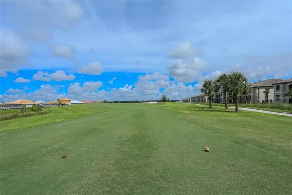 $3,000 | 5507 Palmer Circle, Unit 105, Bradenton, FL 34211