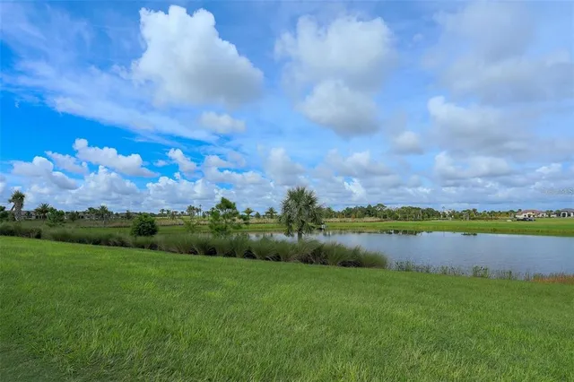 $3,000 | 5507 Palmer Circle, Unit 105, Bradenton, FL 34211