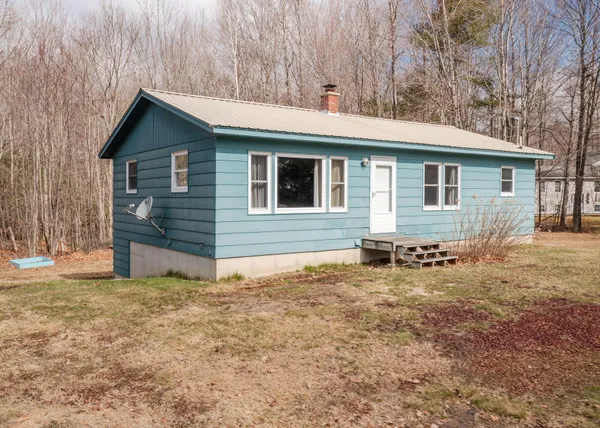 $299,000 | 2 Sunrise Street, Standish, ME 04084