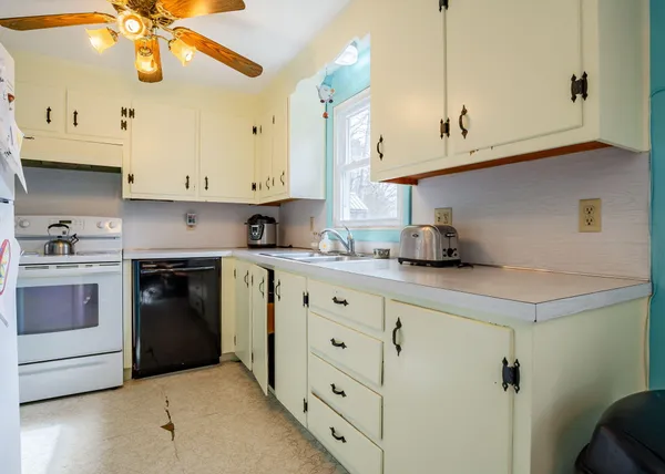 $299,000 | 2 Sunrise Street, Standish, ME 04084