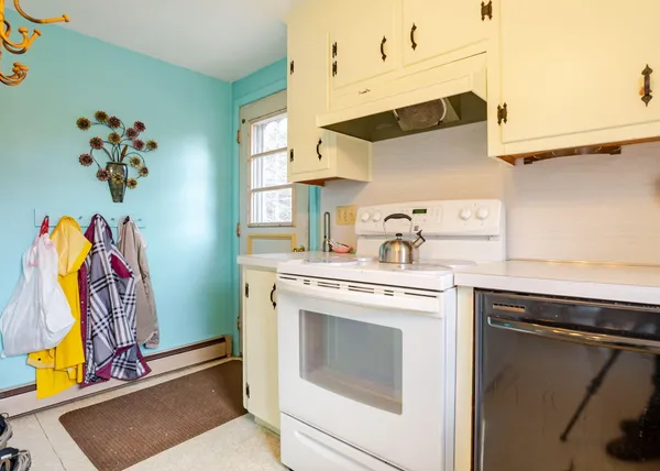 $299,000 | 2 Sunrise Street, Standish, ME 04084