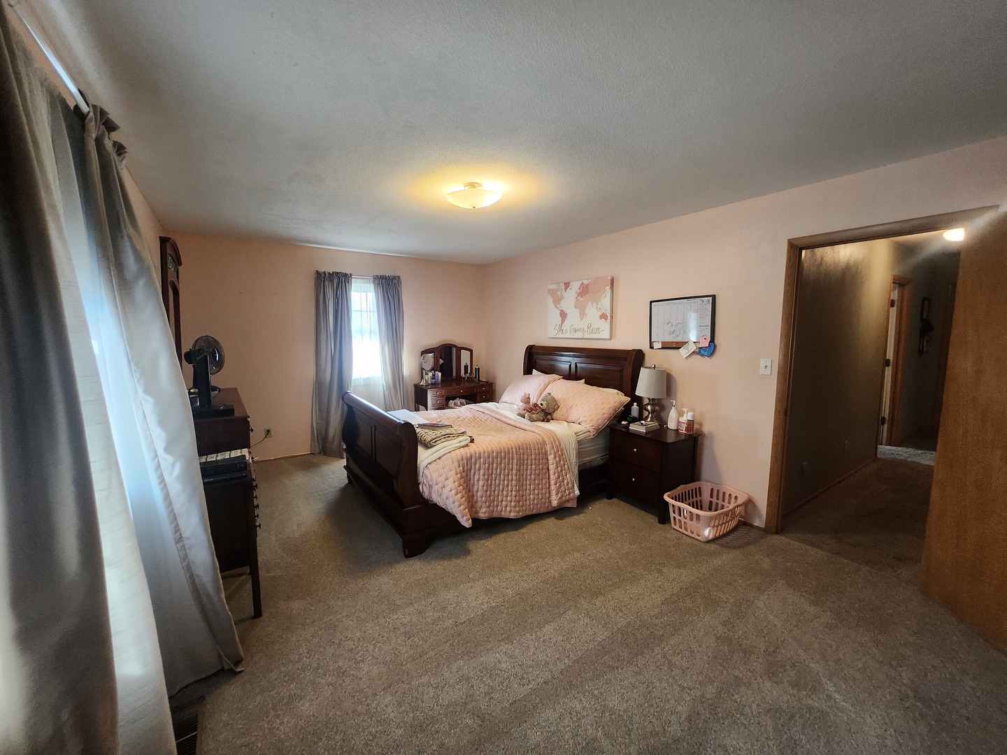 3649 Hamilton Park Road Pinckneyville, IL 62274 - Photo 16 of 24 a bed room with a bed and a couch