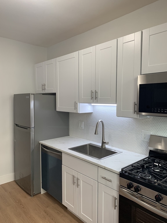 35 Mt Hood Road, Unit 7 Boston, MA 02135 - Photo 4 of 13
