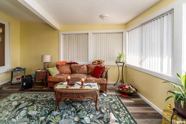 $190,000 | 755 Lake Shore Drive, Goreville, IL 62939