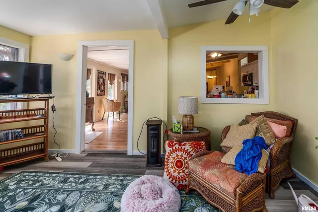 $220,000 | 755 Lake Shore Drive, Goreville, IL 62939