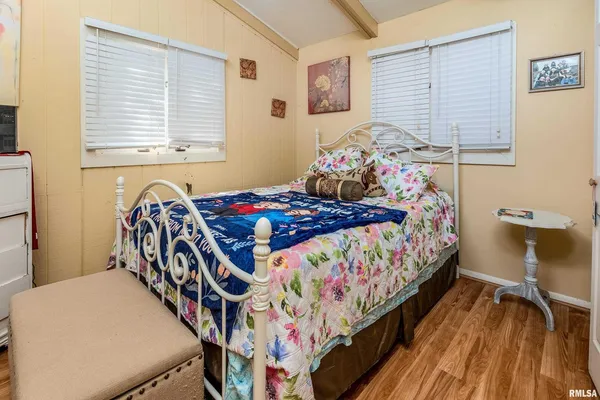 $190,000 | 755 Lake Shore Drive, Goreville, IL 62939