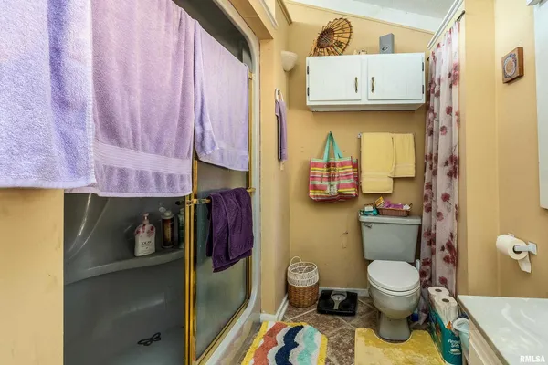 $190,000 | 755 Lake Shore Drive, Goreville, IL 62939