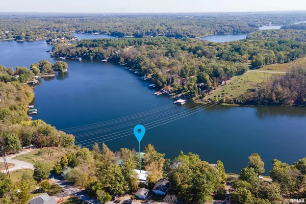 $190,000 | 755 Lake Shore Drive, Goreville, IL 62939