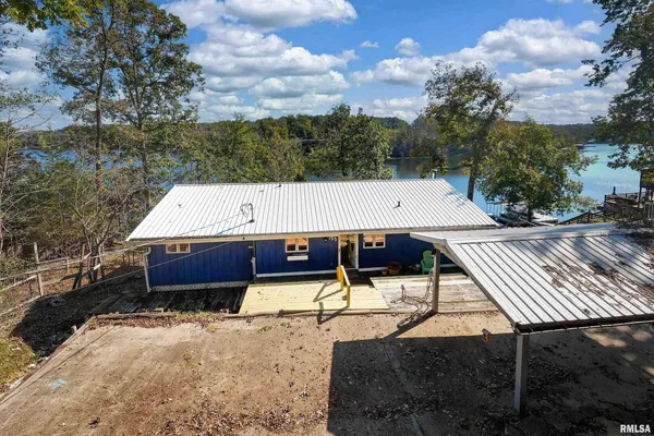 $190,000 | 755 Lake Shore Drive, Goreville, IL 62939