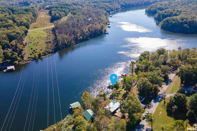 $220,000 | 755 Lake Shore Drive, Goreville, IL 62939