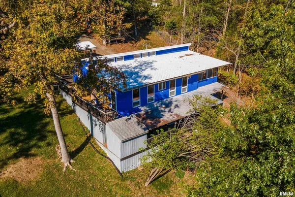 $190,000 | 755 Lake Shore Drive, Goreville, IL 62939