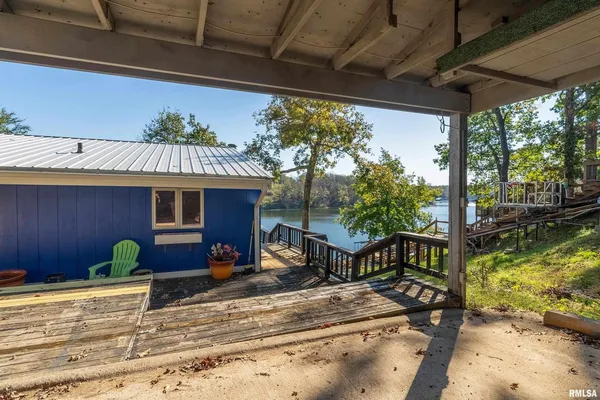 $190,000 | 755 Lake Shore Drive, Goreville, IL 62939