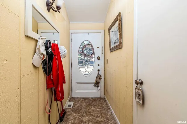 $220,000 | 755 Lake Shore Drive, Goreville, IL 62939