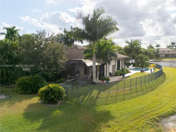 $12,250 | 2589 Mayfair Lane, Fort Lauderdale, FL 33327