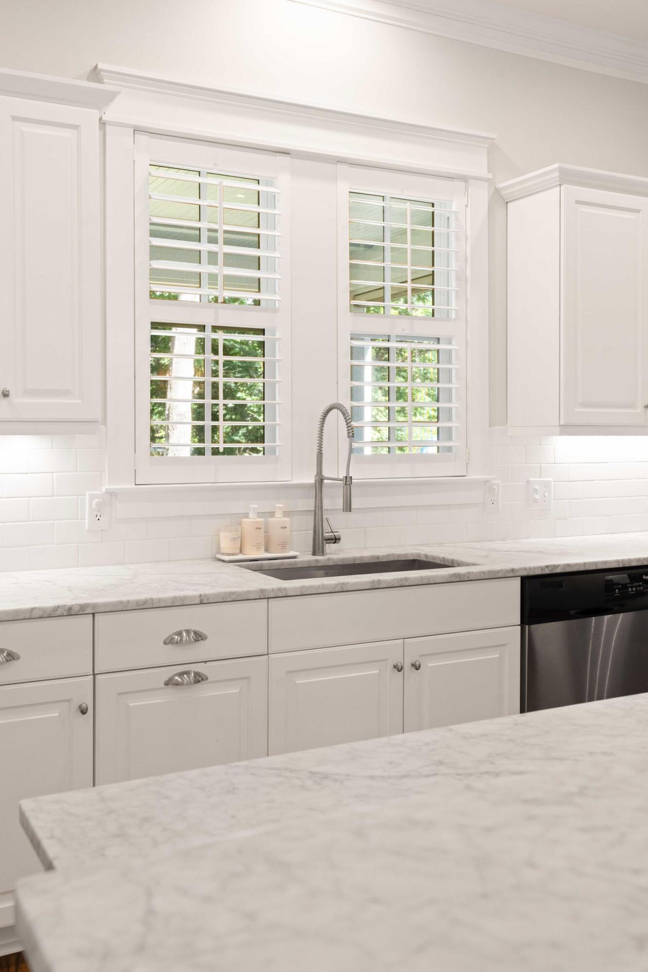 1368 Langford Road Mount Pleasant, SC 29464 - Photo 22 of 79 Beautiful Marble Countertops